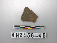 藏品(紅灰色細砂繩紋陶片)的圖片